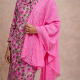 Very Important Selendang in Daisy Pink