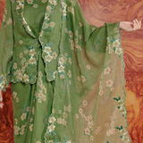 Dian Selendang in Basil
