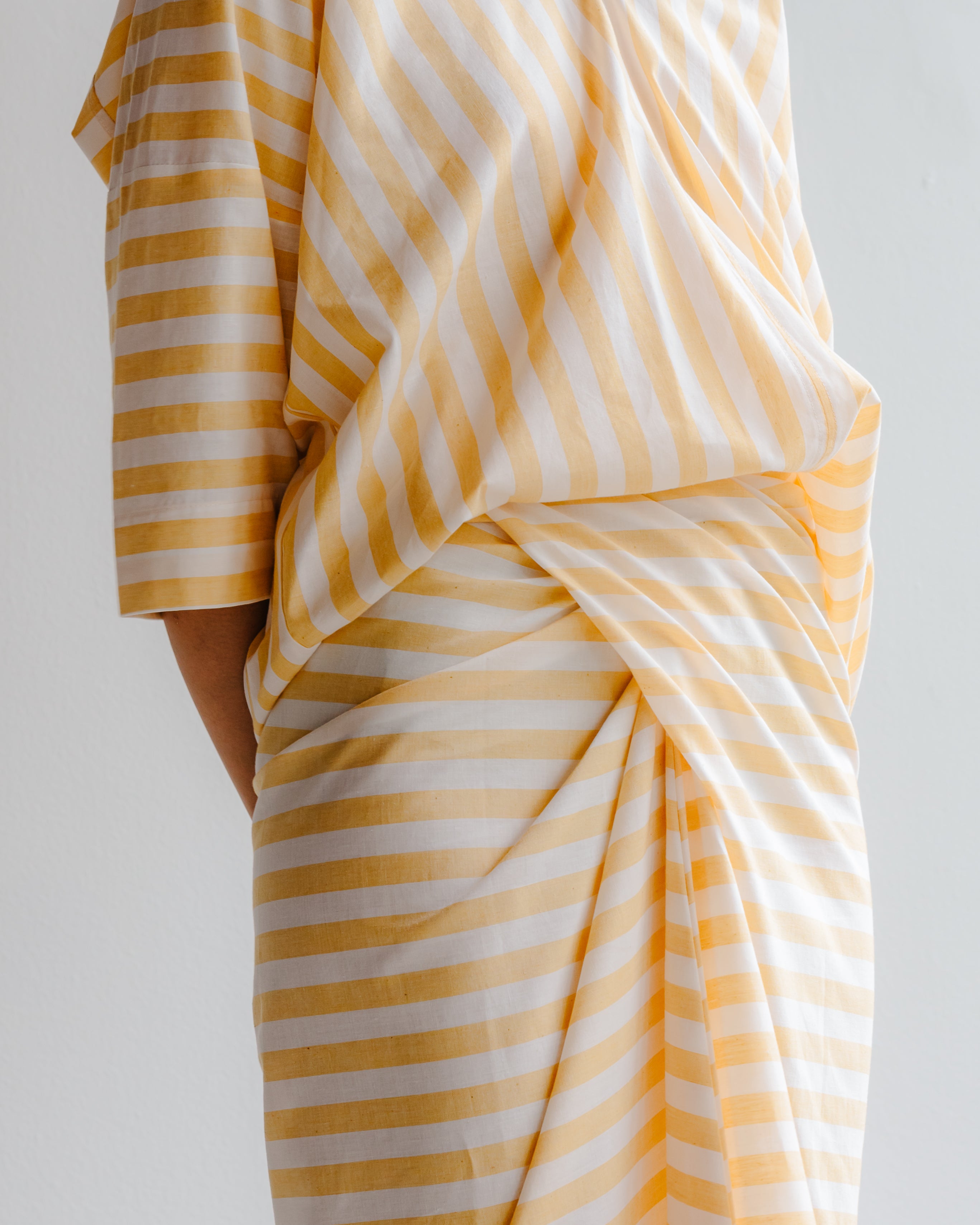 How To Tie The Picnic Suit Skirt