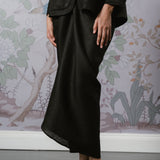 Signature Linen Knot Skirt in Black