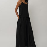 Narumi Pleated Linen Trousers in Noir