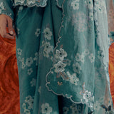 Dian Selendang in Willow