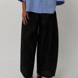 Sculptor Linen Pants in Black