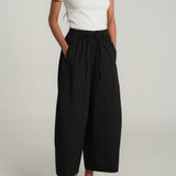 The Sculptor Poplin Pants in Black