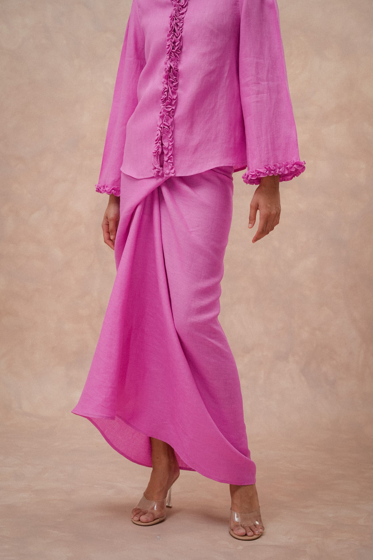 Signature Knot top