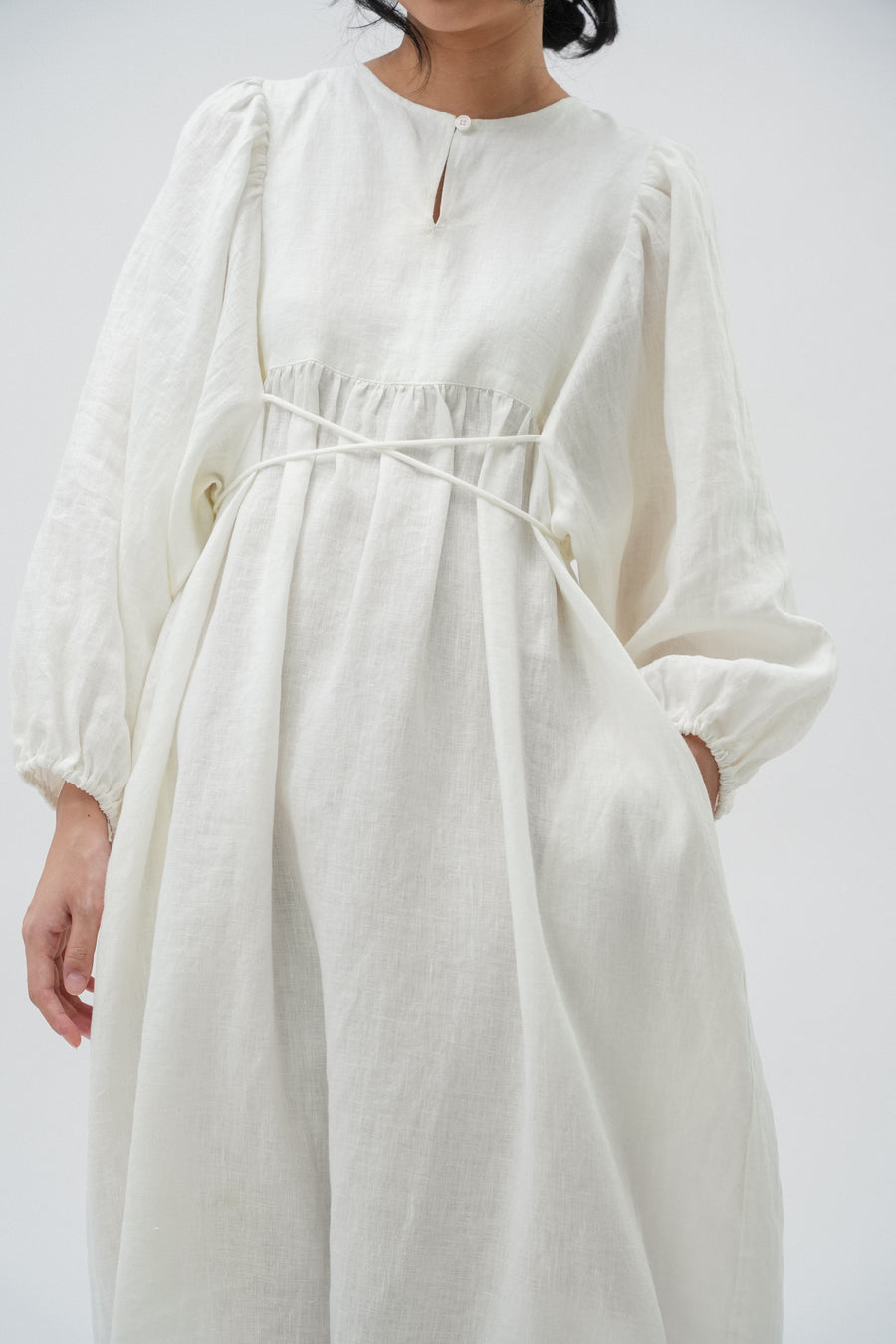 Daydream Linen Dress in White