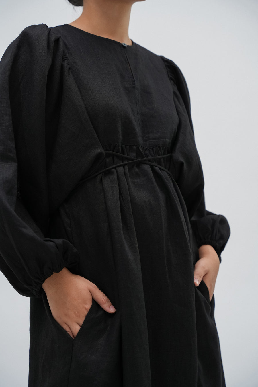 Daydream Linen Dress in Black