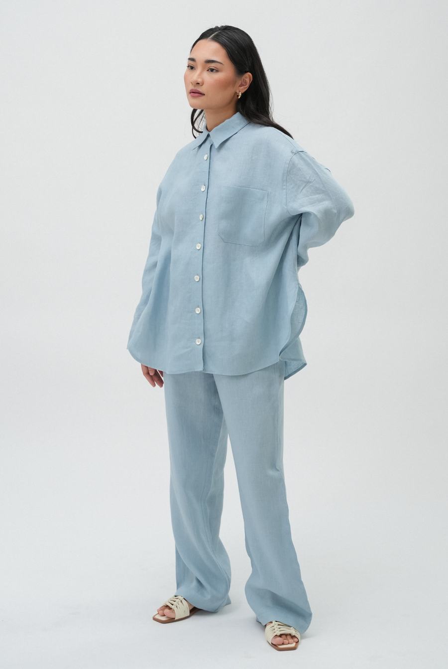Friday Linen Shirt in Coral Blue