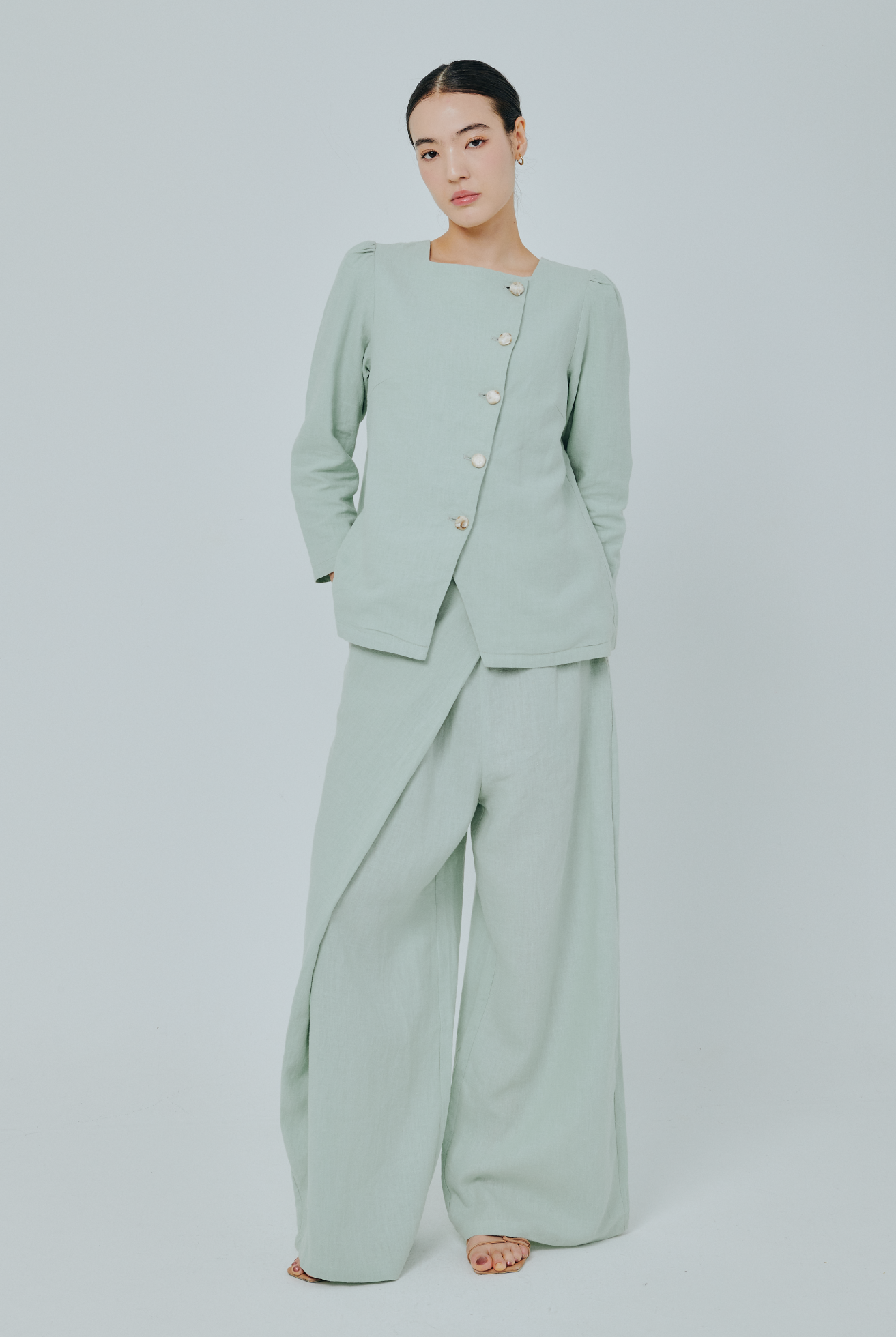 Modern Wrap Linen Trousers in Mint